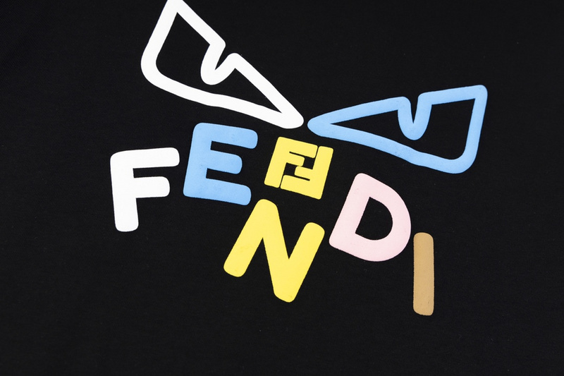 Fendi T-Shirt 1