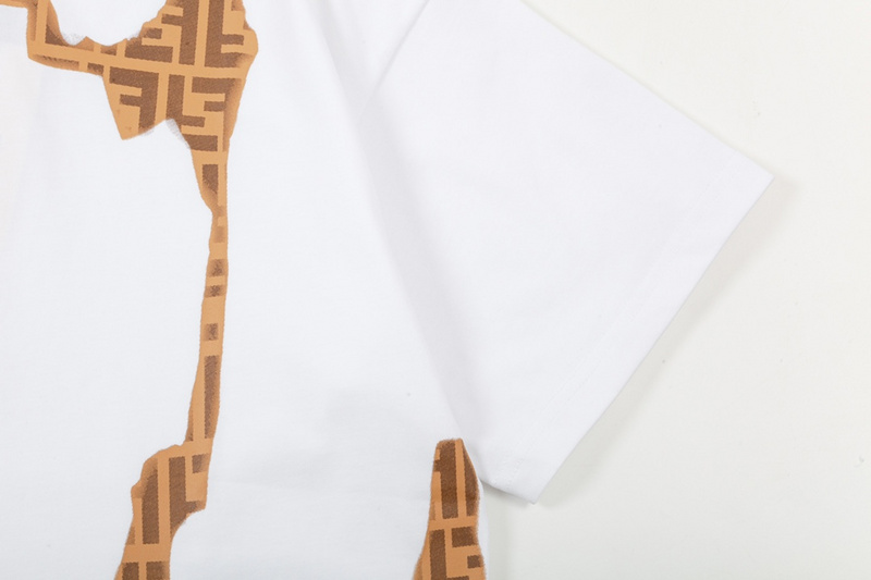 Fendi T-Shirt 3