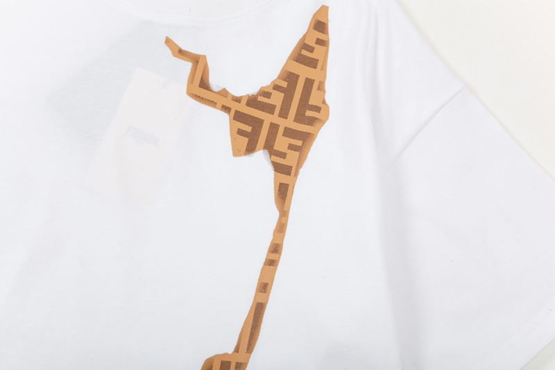 Fendi T-Shirt 3