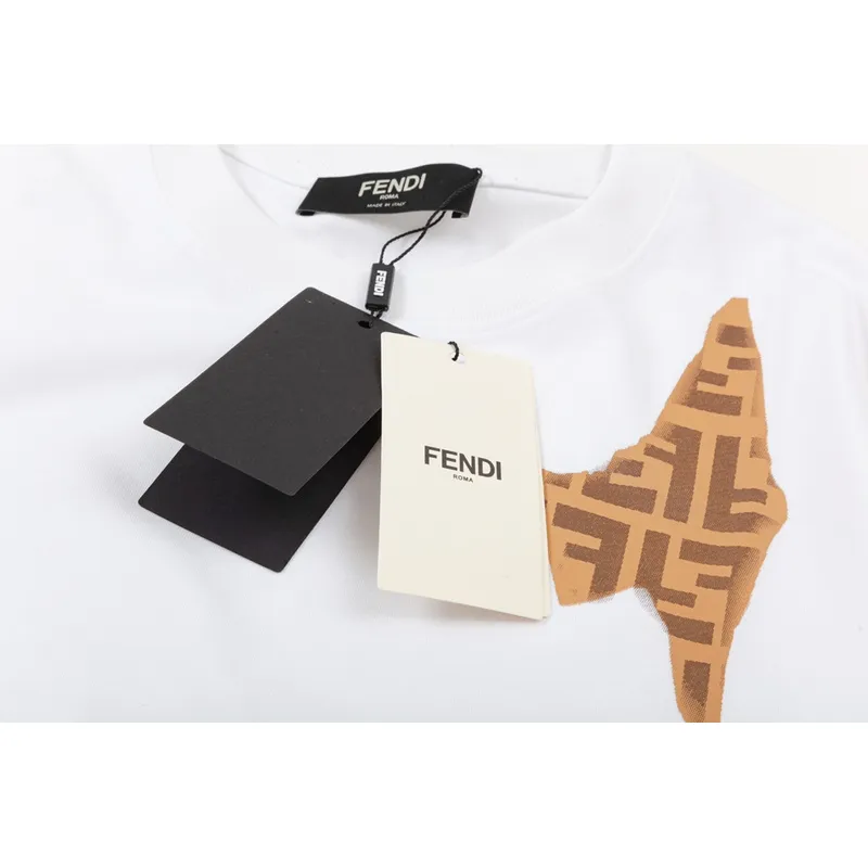 Fendi T-Shirt 3