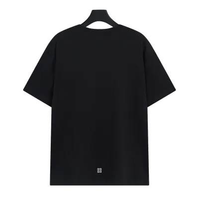 Givenchy T-Shirt 4G 02