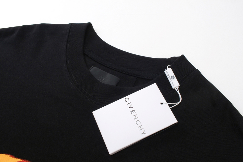 Givenchy T-Shirt Flame Circle