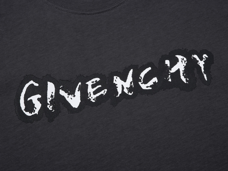 Givenchy T-Shirt Graffiti