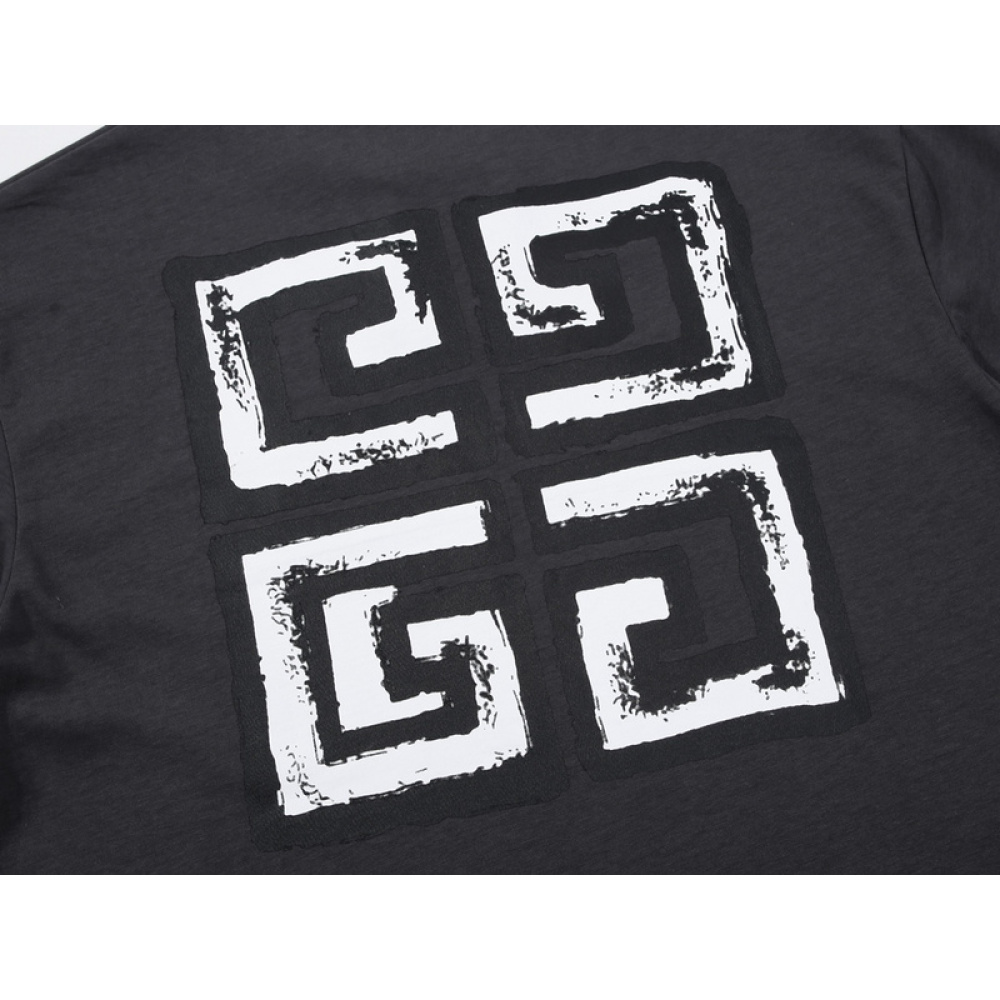 Givenchy T-Shirt Graffiti