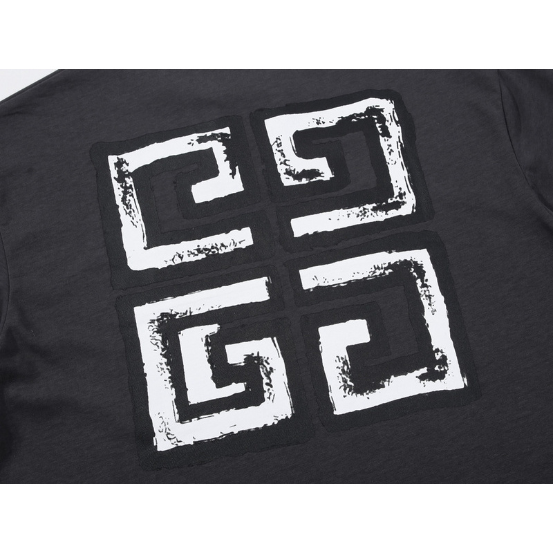 Givenchy T-Shirt Graffiti