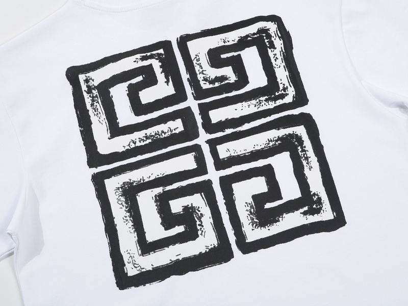 Givenchy T-Shirt Graffiti