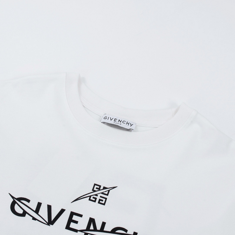 Givenchy T-Shirt Simple