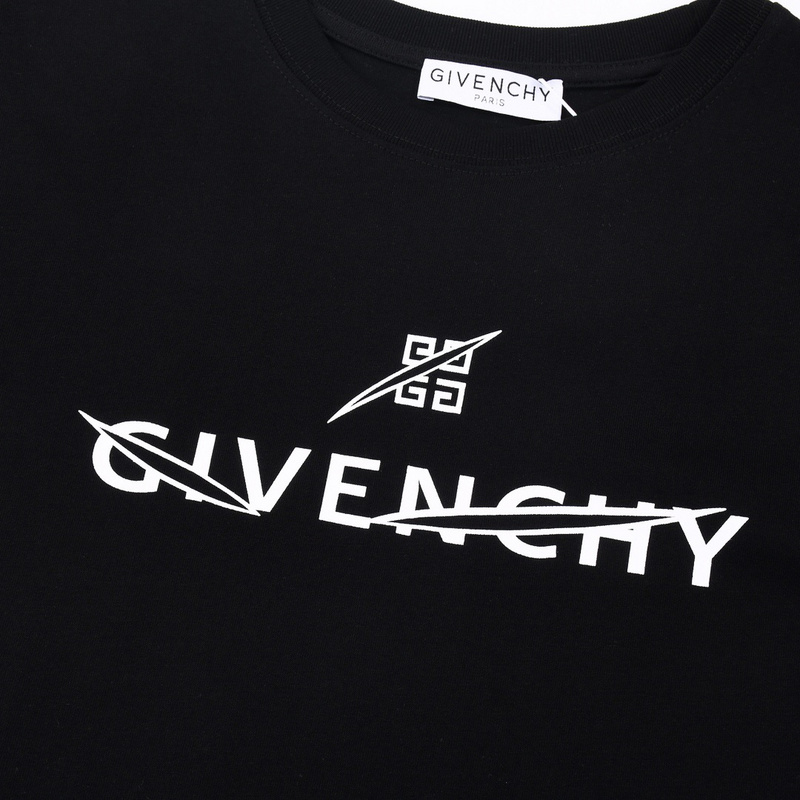 Givenchy T-Shirt Simple