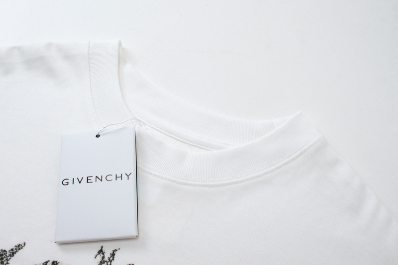 Givenchy T-Shirt Year of the Dragon Limited