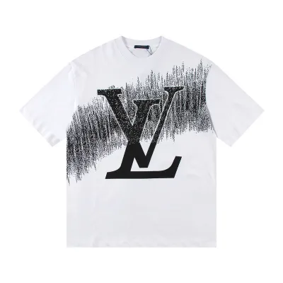 Louis Vuitton T-Shirt 204750 01