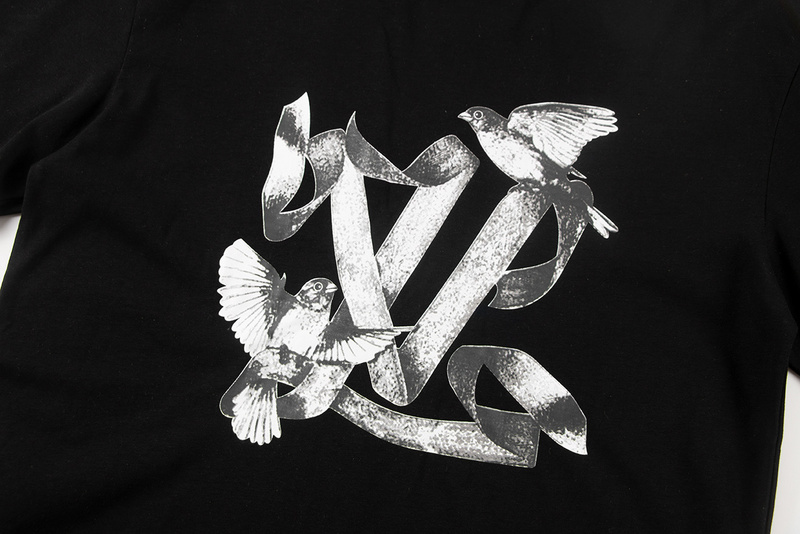 Louis Vuitton T-Shirt 11