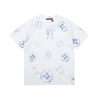 Louis Vuitton T-Shirt 198419 01