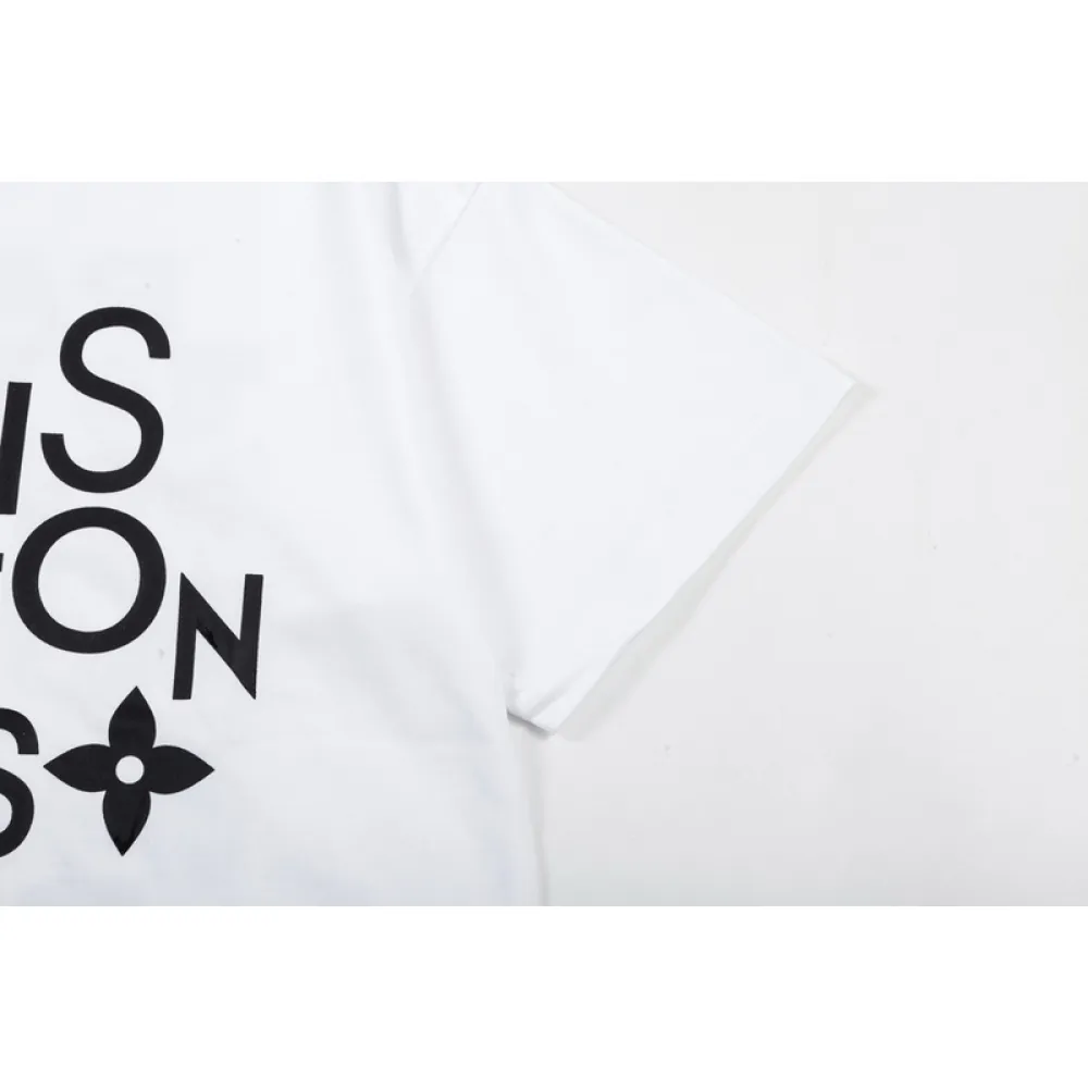 Louis Vuitton T-Shirt 198423