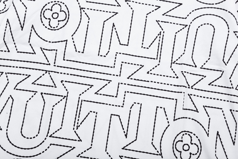 Louis Vuitton T-Shirt 198428