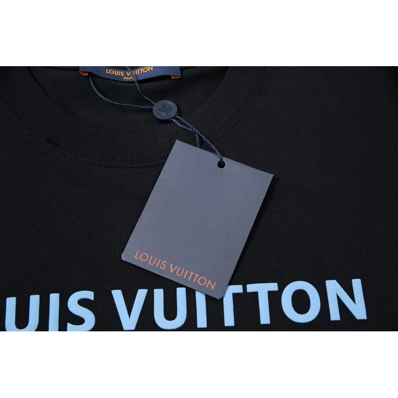 Louis Vuitton T-Shirt 6
