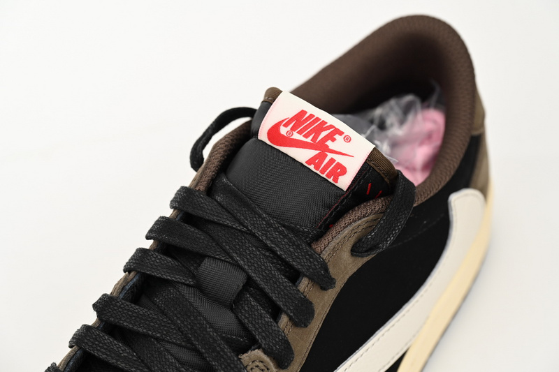 🔥 Travis Scott x Air Jordan 1 Low OG SP-T