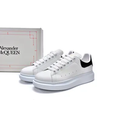 🔥Alexander McQueen Sneaker White Black 02
