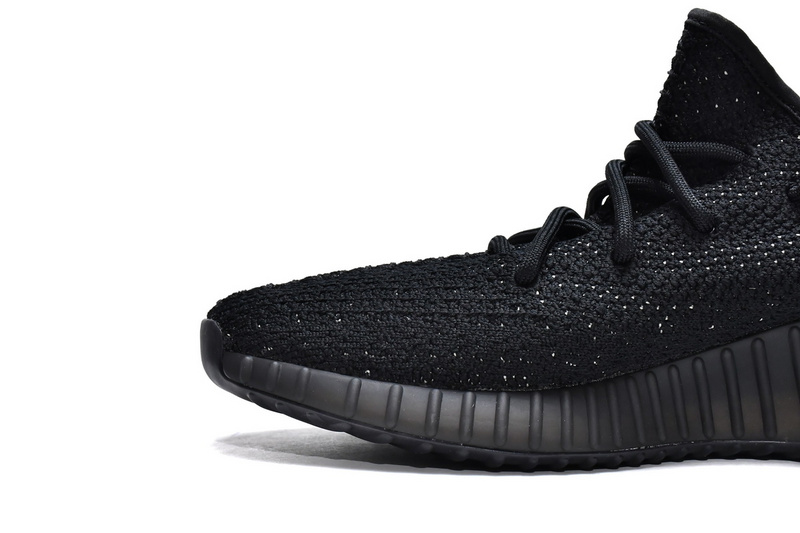 🔥🔥🔥Adidas Yeezy Boost 350 V2 Black White