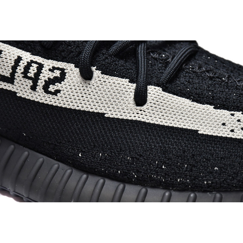🔥🔥🔥Adidas Yeezy Boost 350 V2 Black White