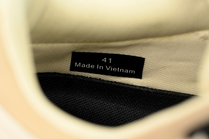 Moncler Trailgrip Leather Black