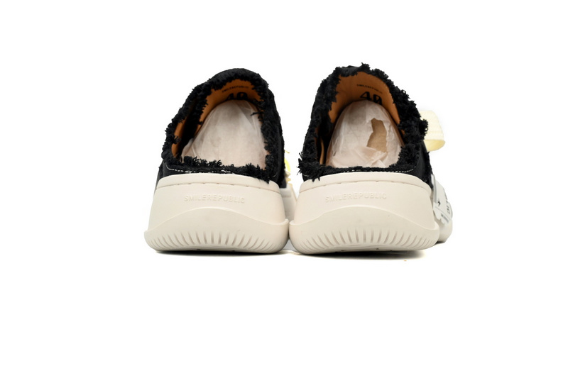 Smilerepublic  Black Coarse Canvas Slipper