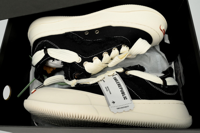 Smilerepublic Classic Black