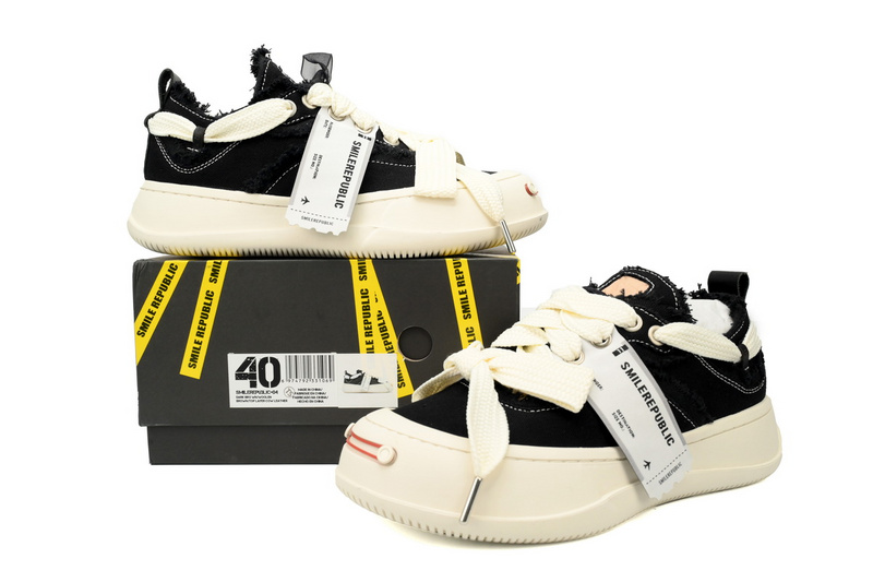 Smilerepublic Classic Black