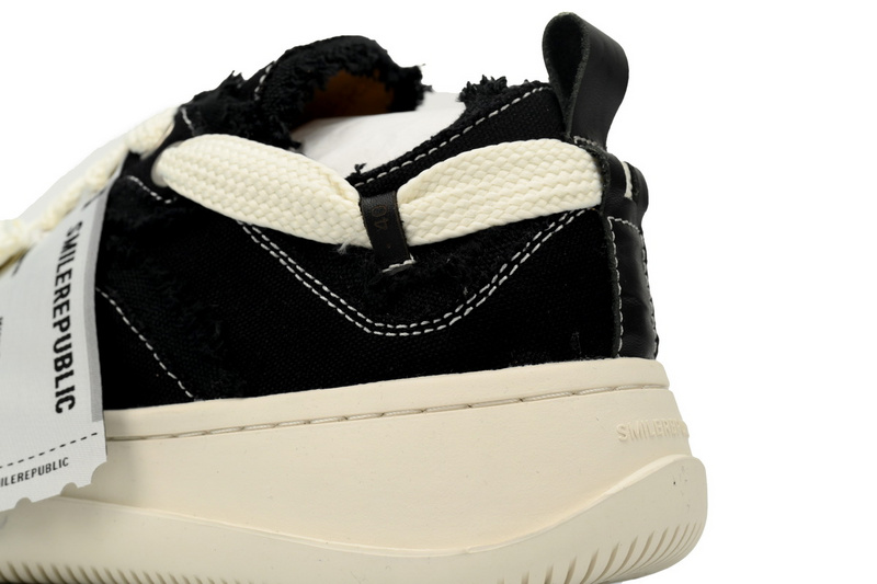 Smilerepublic Classic Black