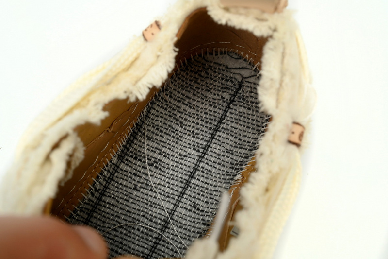 Smilerepublic White Canvas