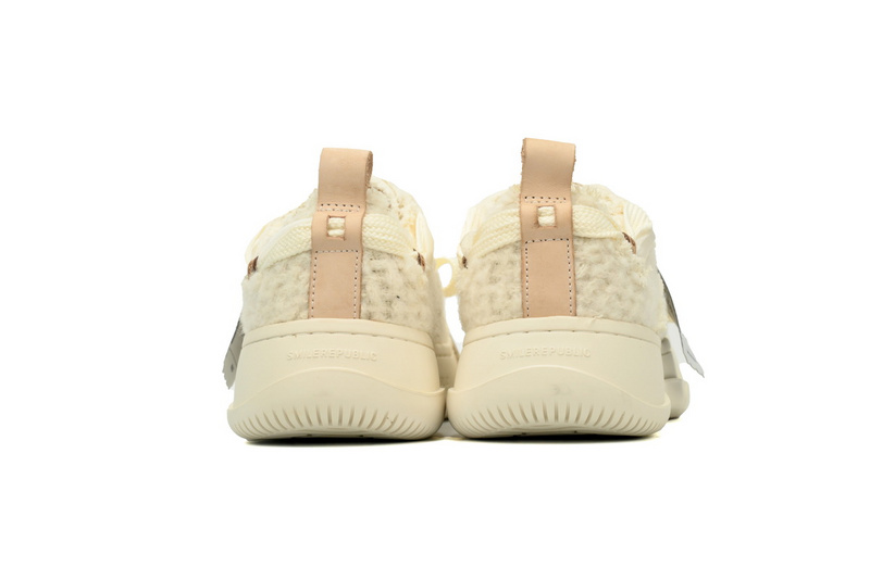 Smilerepublic White Canvas