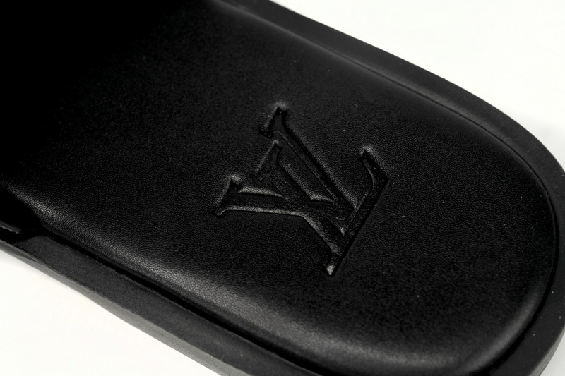 BLACK LOUIS VUITTON Oasis Black Cloth