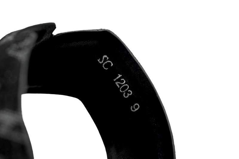 BLACK LOUIS VUITTON Oasis Black Cloth