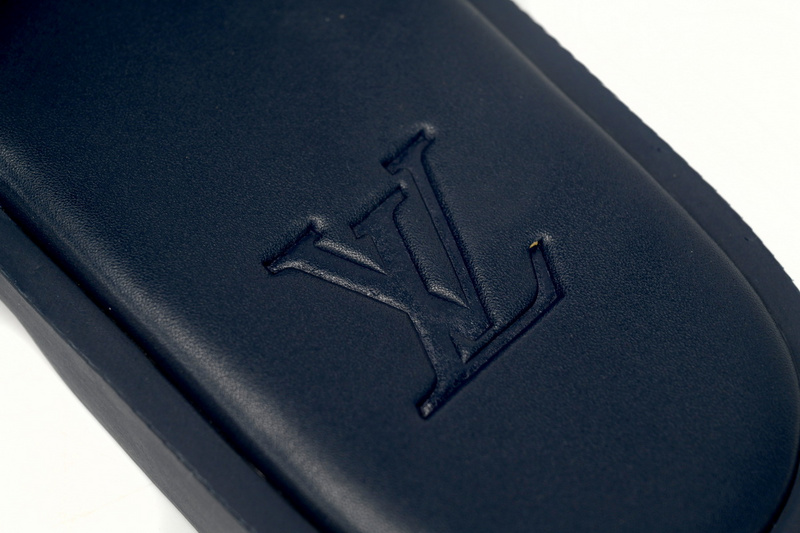 BLUE LOUIS VUITTON Oasis Blue Cloth