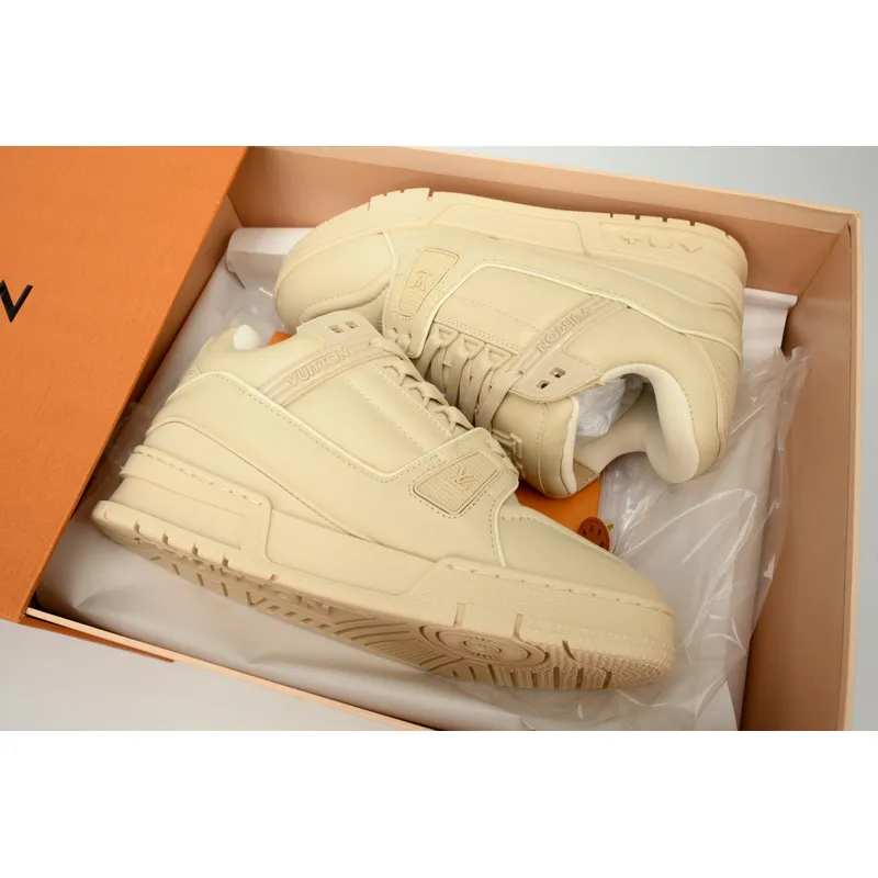 Louis Vuitton Trainer Beige
