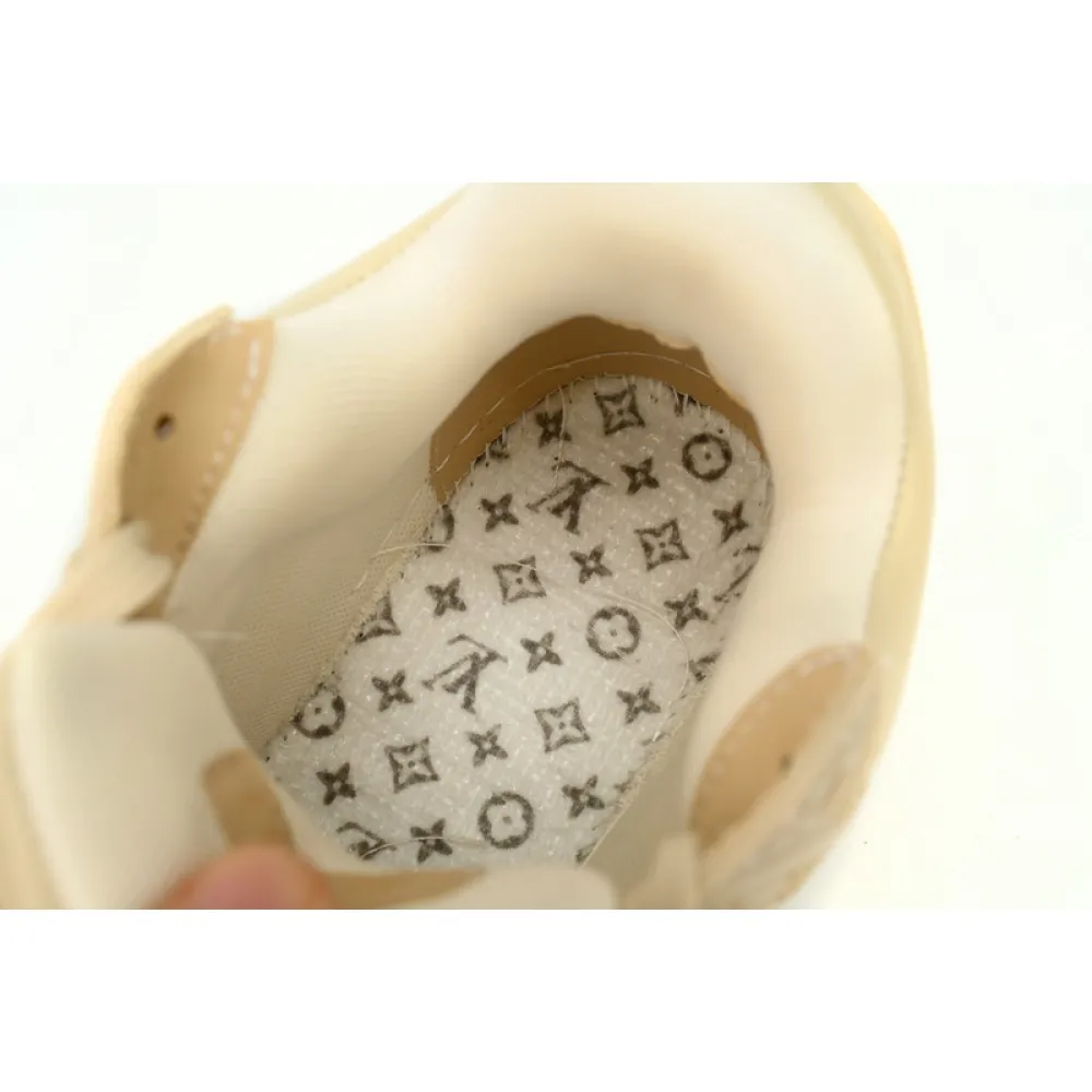 Louis Vuitton Trainer Beige