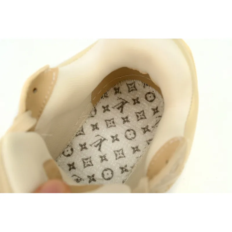 Louis Vuitton Trainer Beige
