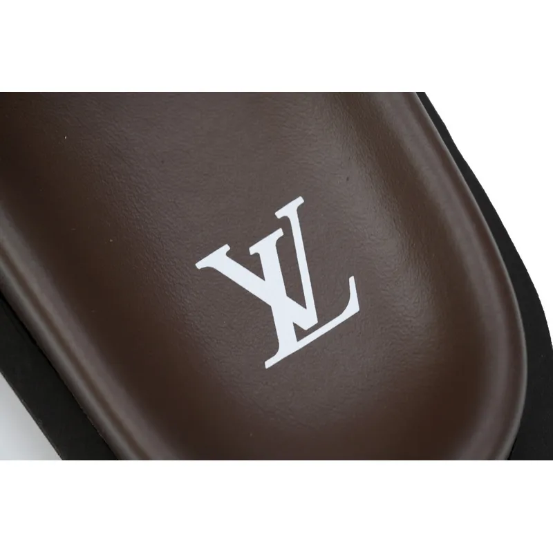 LOUIS VUITTON Miami Brown