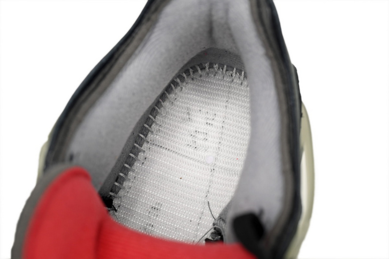 PB Bacth OFF White x Air Jordan 4 Bred