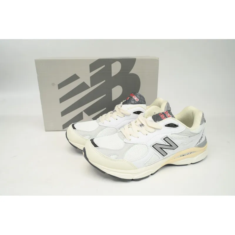 New Balance 990 Milky White