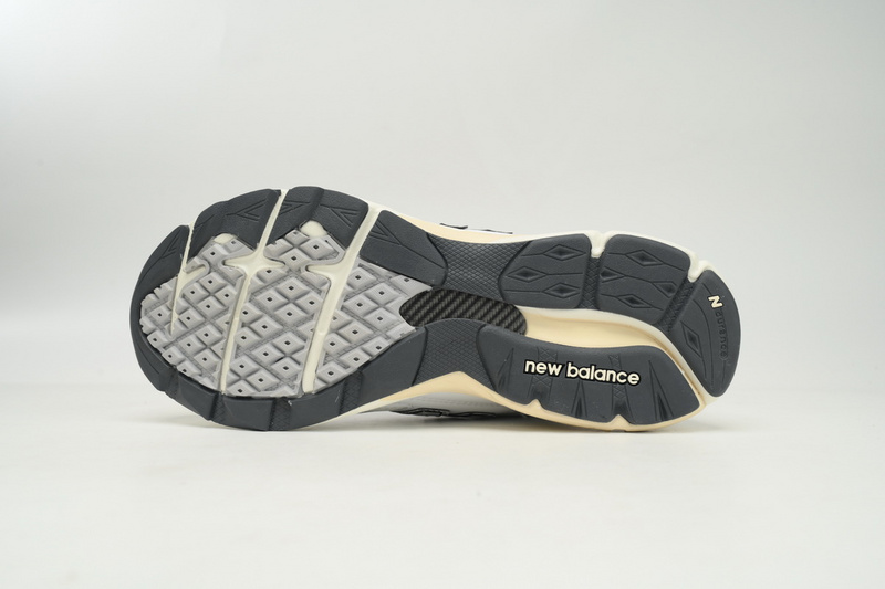 New Balance 990 Milky White