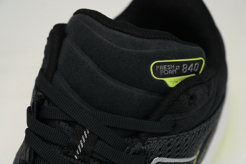 New Balance NB Fresh Foam X840 Fluorescent Green