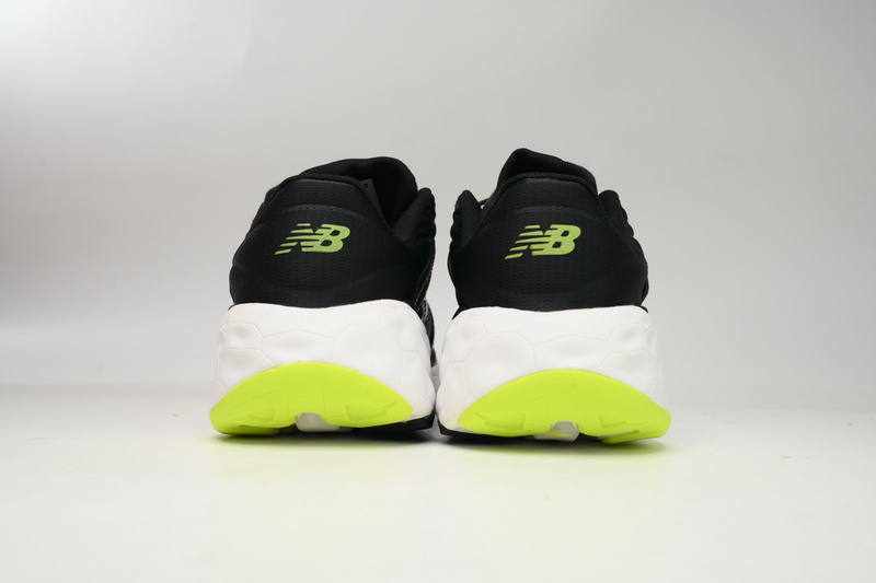 New Balance NB Fresh Foam X840 Fluorescent Green