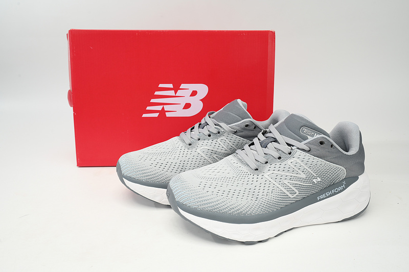 New Balance NB Fresh Foam X840 Gray white
