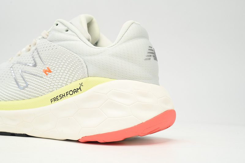 New Balance NB Fresh Foam X840 Grey Orange