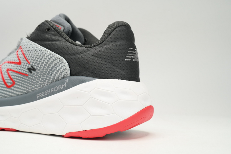 New Balance NB Fresh Foam X840 GREY RED