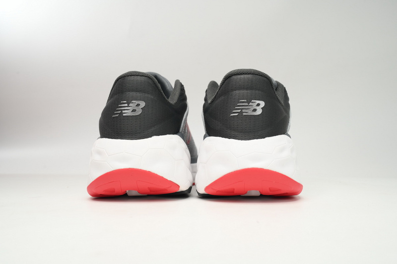 New Balance NB Fresh Foam X840 GREY RED