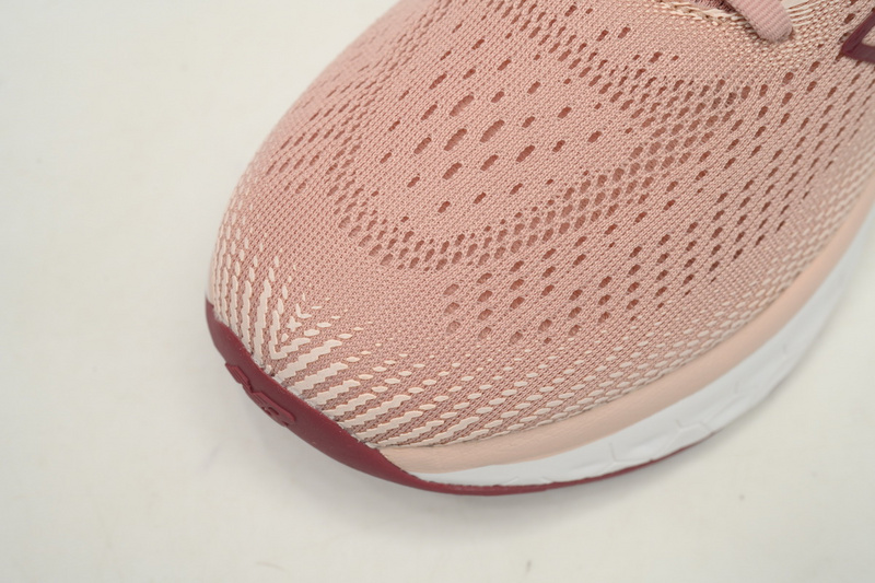 New Balance NB Fresh Foam X840 Pink