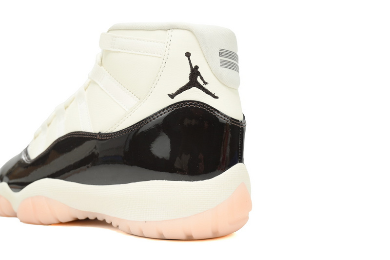 XP  Air Jordan 11 "Neapolitan"