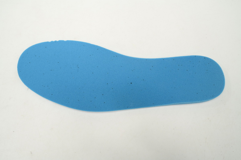 DJ  Air Jordan 12 Retro ‘UNC’