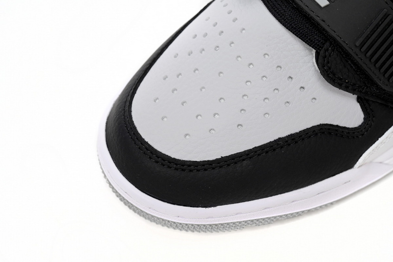 Air Jordan AJ312 White And Black Soot